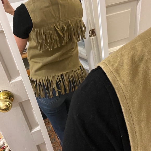 Vintage Northland Fringe Vest Womens Small with belt made in Canada - Picture 8 of 8